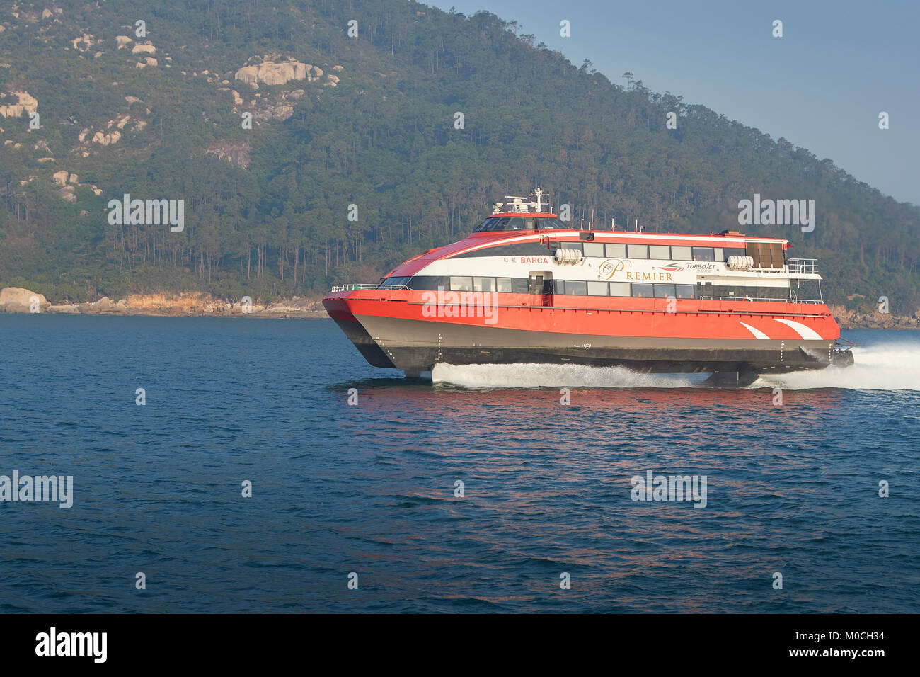 TurboJet Premier Foilcat, Barca, High Speed Fähre, auf dem Weg von Hongkong nach Macau. Stockfoto