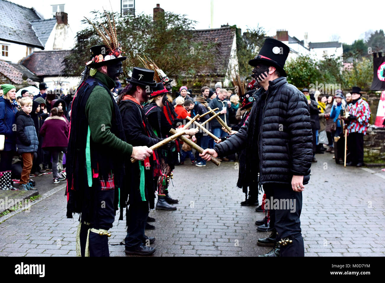 CHEPSTOW, Großbritannien. 20. Januar 2018. Chepstow Wassail und Mari Lwyd (die Grauen Mare) feiern. Itâ € ™ s eine pre-Christian Welsh folk Tradition, das Glück zu bringen. Â© Jessica Gwynne Credit: Jessica Gwynne/Alamy leben Nachrichten Stockfoto