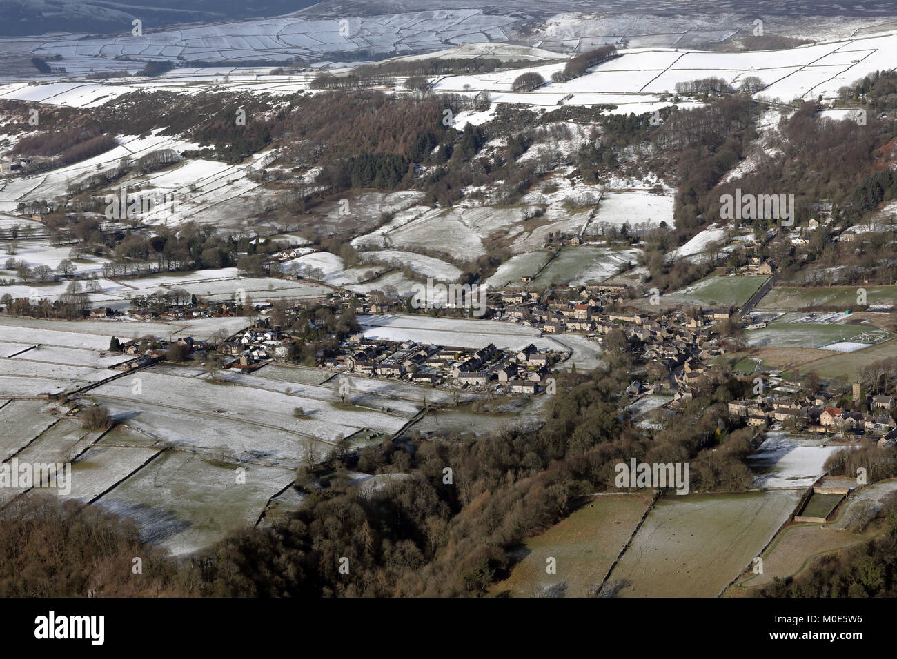 Luftaufnahme des Derbyshire Dorf Eyam, Großbritannien Stockfoto