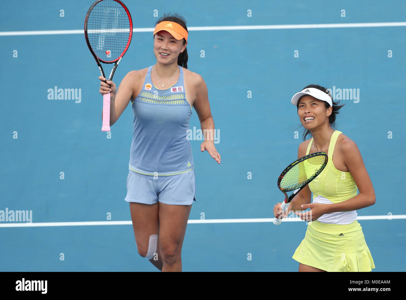 Melbourne Australien 21 Jan 2018 Peng Shuai L Von China Und Hsieh Su Wei Von Chinesisch Taipei Feiern Nachdem Die Frauen Verdoppelt Die Dritte Runde Spiel Gegen Raquel Atawo Der Vereinigten Staaten Und