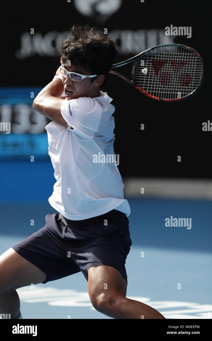 Australien. 20 Jan, 2018. Koreanische tennis player Hyeon Chung ist in Aktion während seiner 3. Runde der Australian Open vs deutsche Tennisspieler Alexander Zverev am 20 Jan, in Mebourne, Australien 2018. (Foto von YAN LERVAL/LBA) Quelle: Lba Co.Ltd./Alamy leben Nachrichten Stockfoto