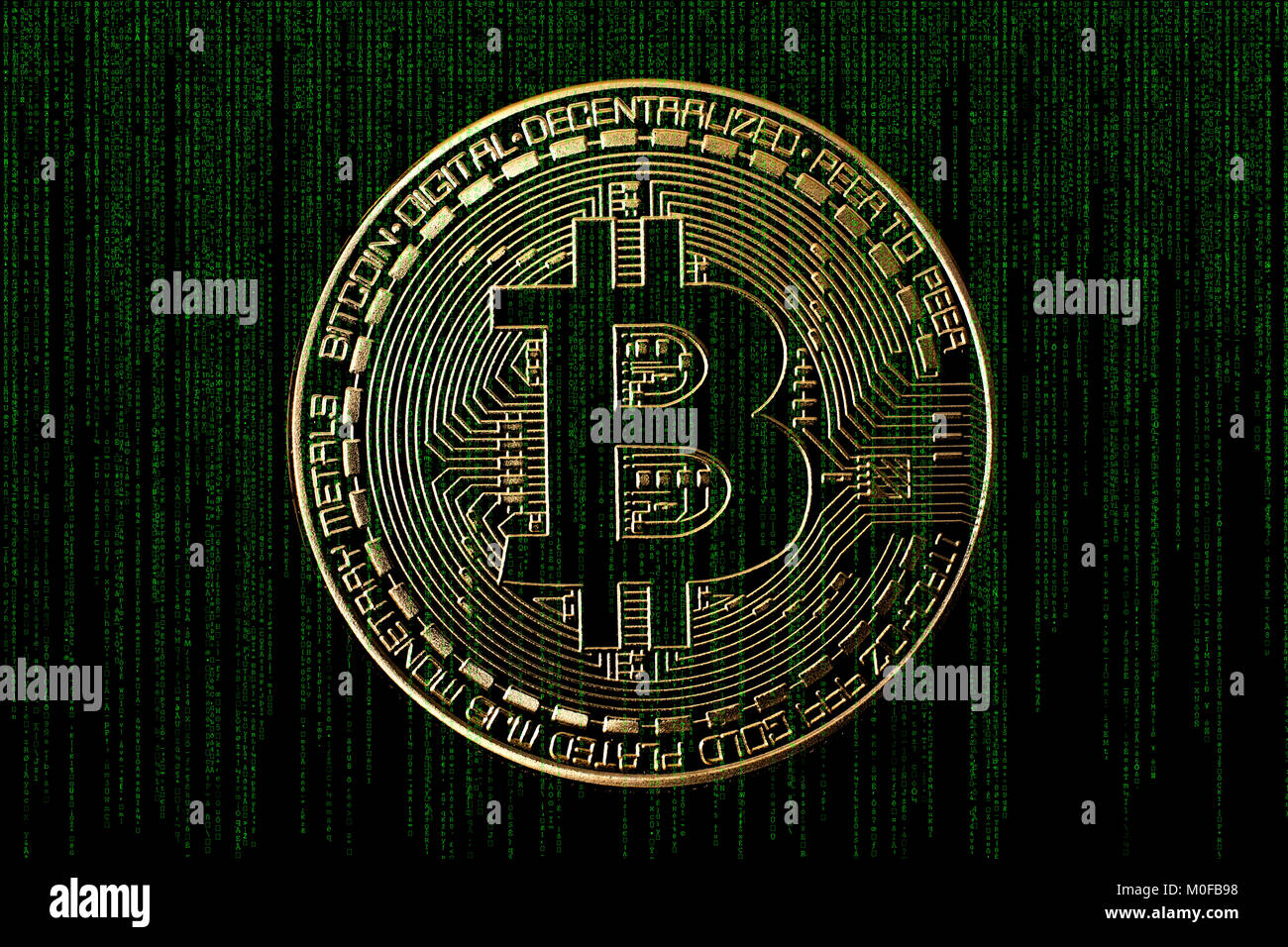 Bitcoin und Matrix Code Stockfoto