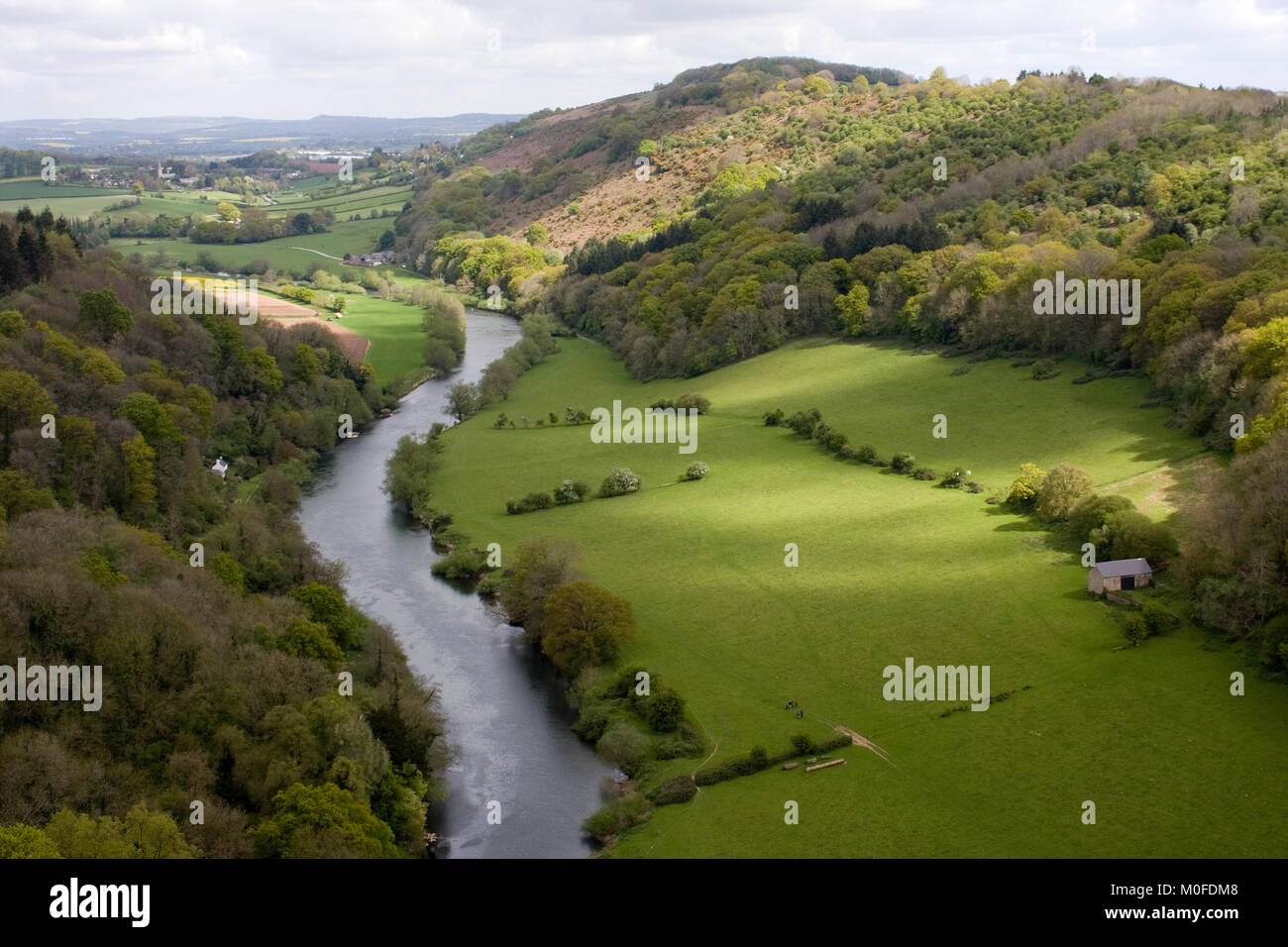 Vista des Flusses Wye aus symond von Yat Rock, Wald von Dean, England Stockfoto