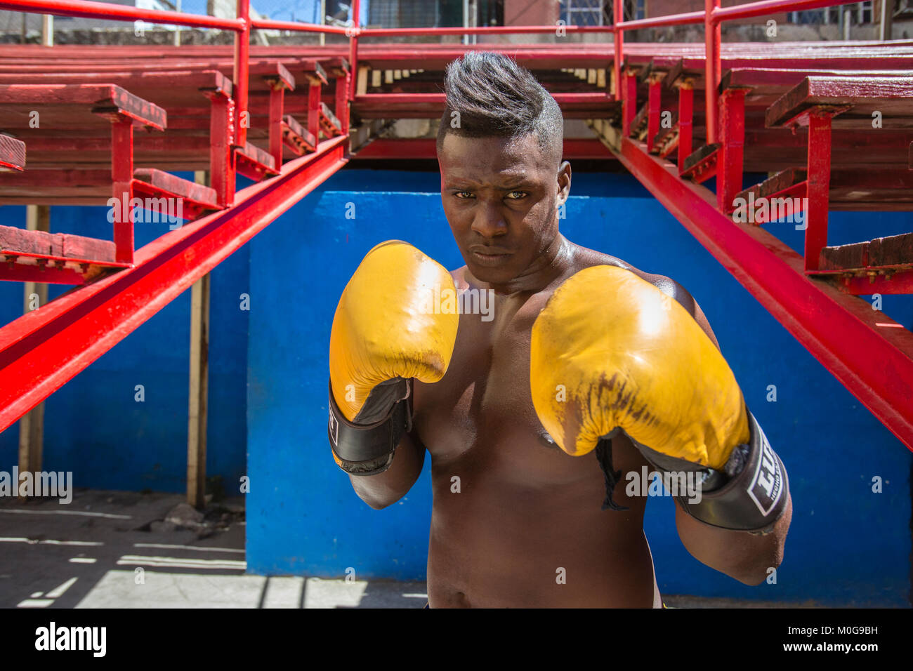 Ausbildung Boxer an Rafael Trejo Boxing Gym in Havanna, Kuba Stockfoto