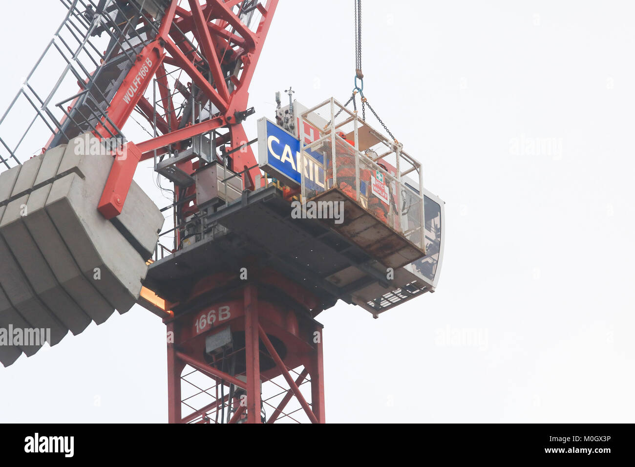 London, Großbritannien. 22 Jan, 2018. Der zweitgrößte Baukonzern Carillon in Wolverhampton, die 43.000 Menschen, darunter 20.000 in Großbritannien beschäftigten hat collpased und ging in Liquidation am Montag, den 15. Januar 2018 und die Firma ist in £ 1,3 Mrd. Schulden mit einem riesigen Pensionen Defizit beschmutzt. Die Regierung und der britische Verkehrsminister Chris Grayling haben für die Vergabe von Aufträgen zu HS2 Rail Link kritisiert worden und bestellt eine Untersuchung in Carillion Direktoren. Credit: Amer ghazzal/Alamy leben Nachrichten Stockfoto London, Großbritannien. 22 Jan, 2018. Der zweitgrößte Baukonzern Carillon in Wolverhampton, die 43.000 Menschen, darunter 20.000 in Großbritannien beschäftigten hat collpased und ging in Liquidation am Montag, den 15. Januar 2018 und die Firma ist in £ 1,3 Mrd. Schulden mit einem riesigen Pensionen Defizit beschmutzt. Die Regierung und der britische Verkehrsminister Chris Grayling haben für die Vergabe von Aufträgen zu HS2 Rail Link kritisiert worden und bestellt eine Untersuchung in Carillion Direktoren. Credit: Amer ghazzal/Alamy leben Nachrichten Stockfoto