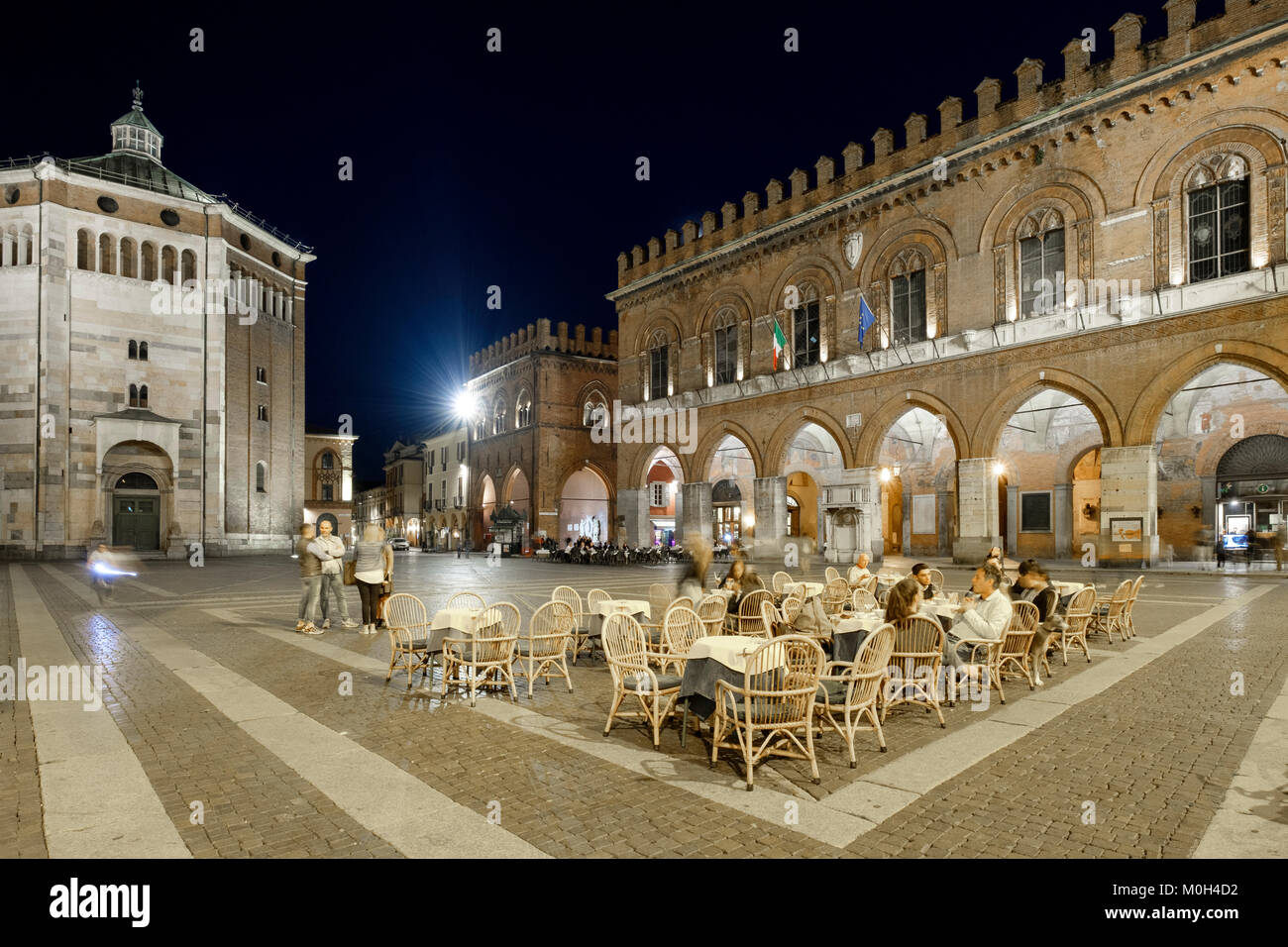 Cremona lombardy italy Fotos und Bildmaterial in hoher Auflösung Alamy