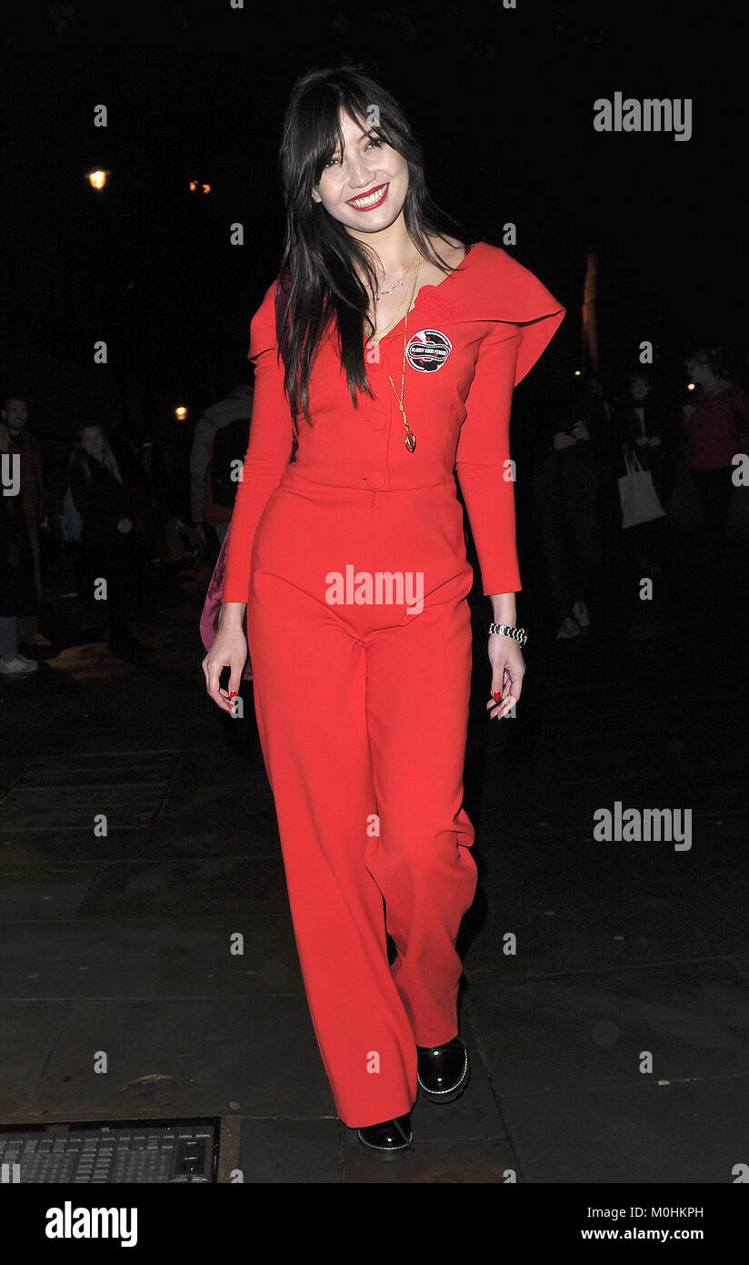 Prominente sprechen bei friedlichen Protest Aufruf auf den Premierminister und die britische Regierung, freie Menstruation Produkte für Mädchen bereits in der Schule Essen in Zusammenarbeit mit dem rosa Protest und Gurls Talk mit: Daisy Lowe Wo: London, Großbritannien Wann: 20 Dec 2017 Credit: WENN.com zur Verfügung zu stellen Stockfoto