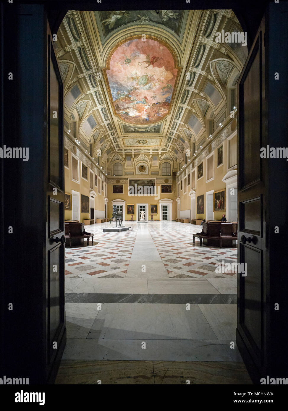 Neapel. Italien. Der Salone della Meridiana (Meridian). Museo Archeologico Nazionale di Napoli. Neapel Nationalen Archäologischen Museum. Stockfoto