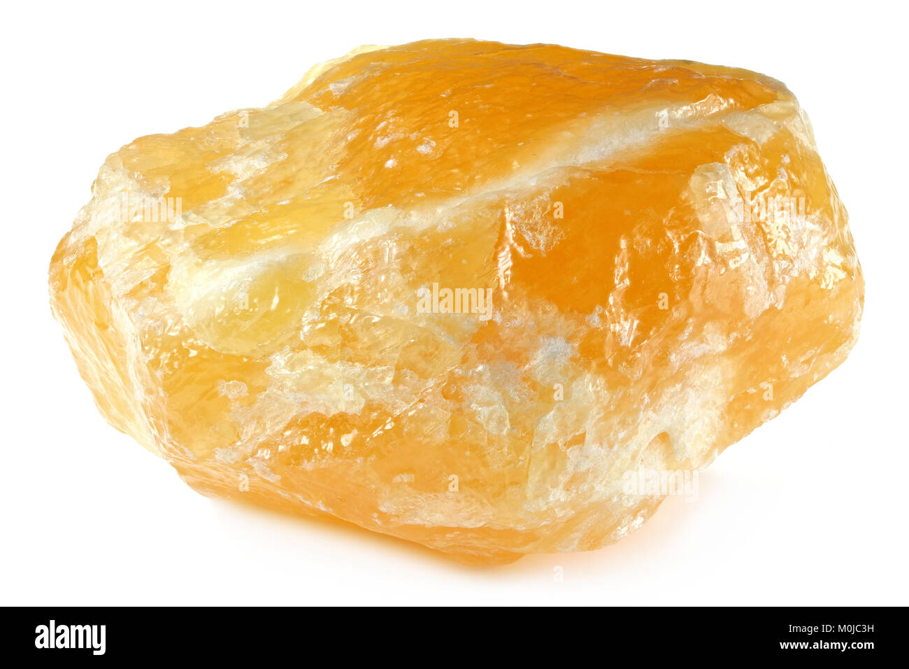 Calcit orange aus Mexiko isoliert auf weißem Hintergrund Stockfoto
