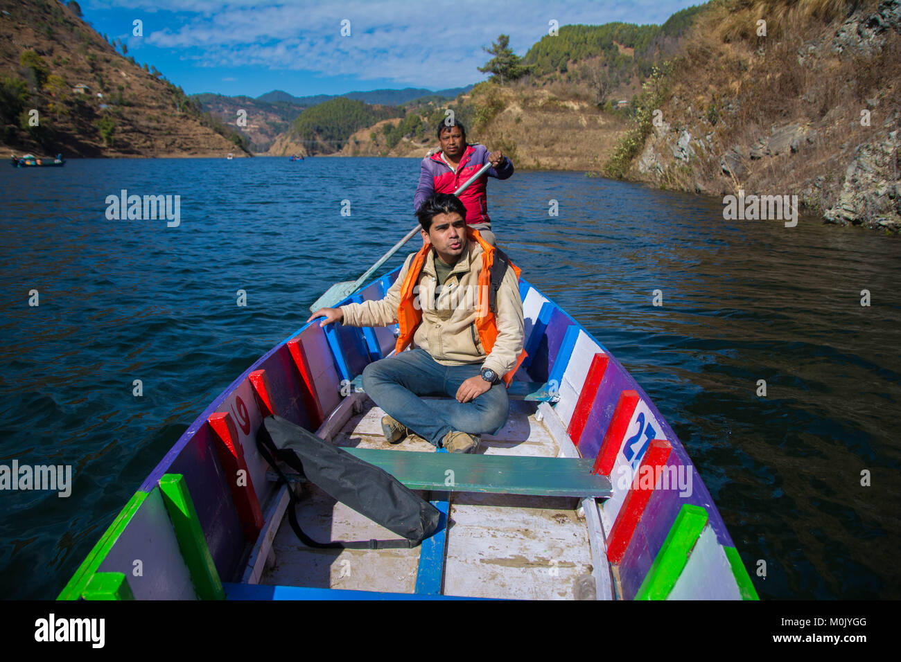 Mann auf dem Boot - Luxus und Einsamkeit Stockfoto