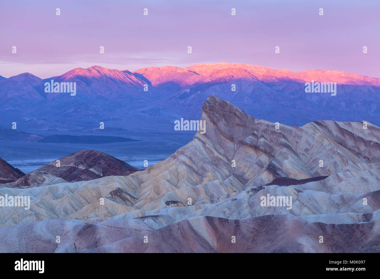 Zabriskie Point und das frühe Morgenlicht, Death Valley National Park, California, United States. Stockfoto