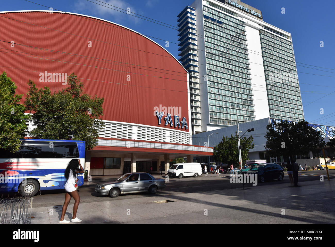 Havanna, Straßenszene, Cine Yara, Stockfoto