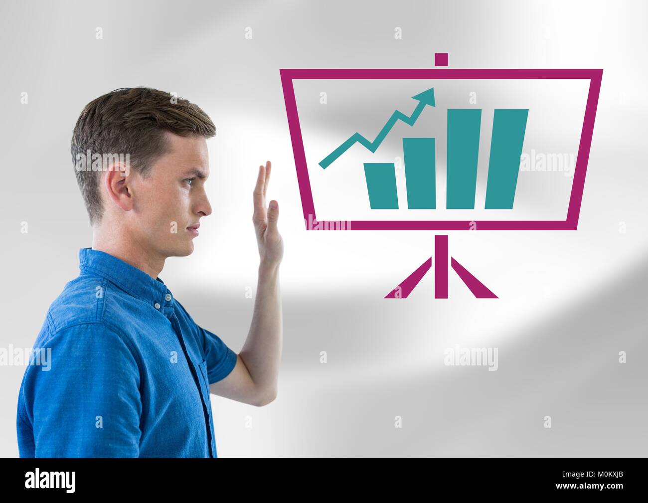 Mann die Hand mit business plan Statistik auf dem Bildschirm auf das Symbol Stockfoto