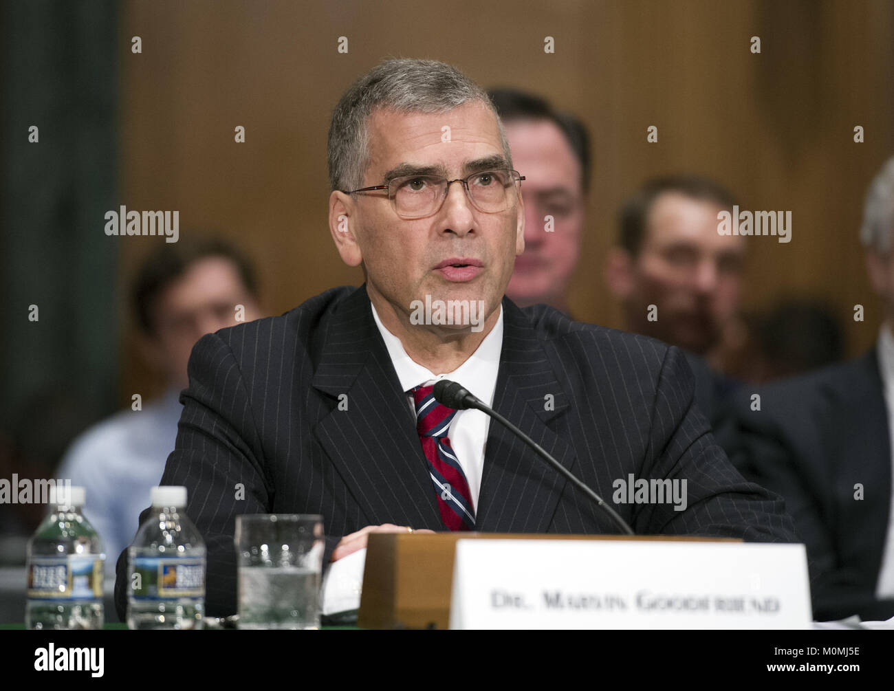 Washington, District of Columbia, USA. 23 Jan, 2018. Dr. Marvin Goodfriend bezeugt vor den Senat der Vereinigten Staaten Ausschuss für Banken, Wohnungsbau und Stadtentwicklung auf seine Nominierung Mitglied des Board of Governors des Federal Reserve System auf dem Capitol Hill in Washington, DC am Dienstag, 23. Januar 2018. Quelle: Ron Sachs/CNP Credit: Ron Sachs/CNP/ZUMA Draht/Alamy leben Nachrichten Stockfoto
