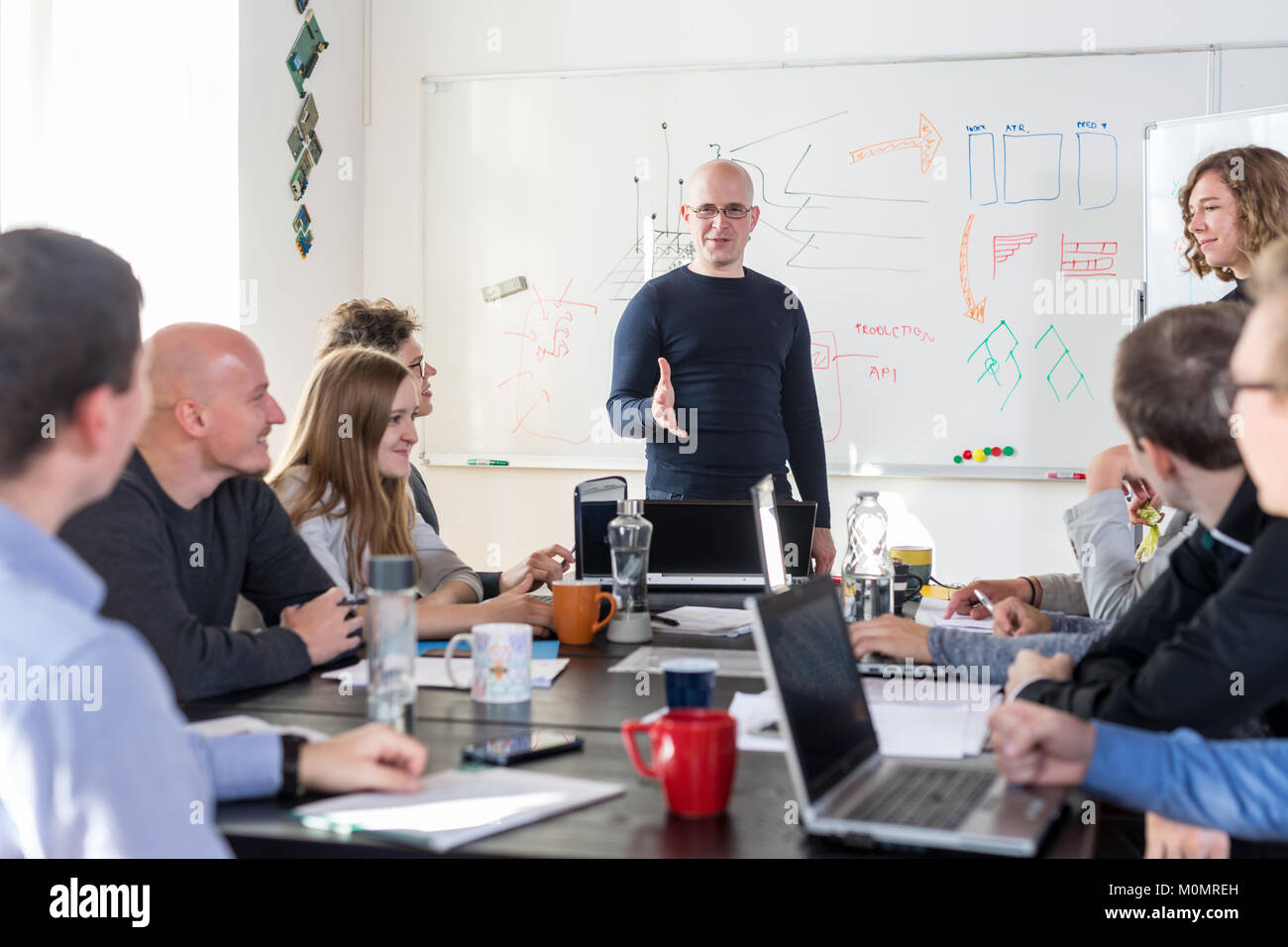 Entspannte IT Business Startup Unternehmen Team Meeting. Stockfoto