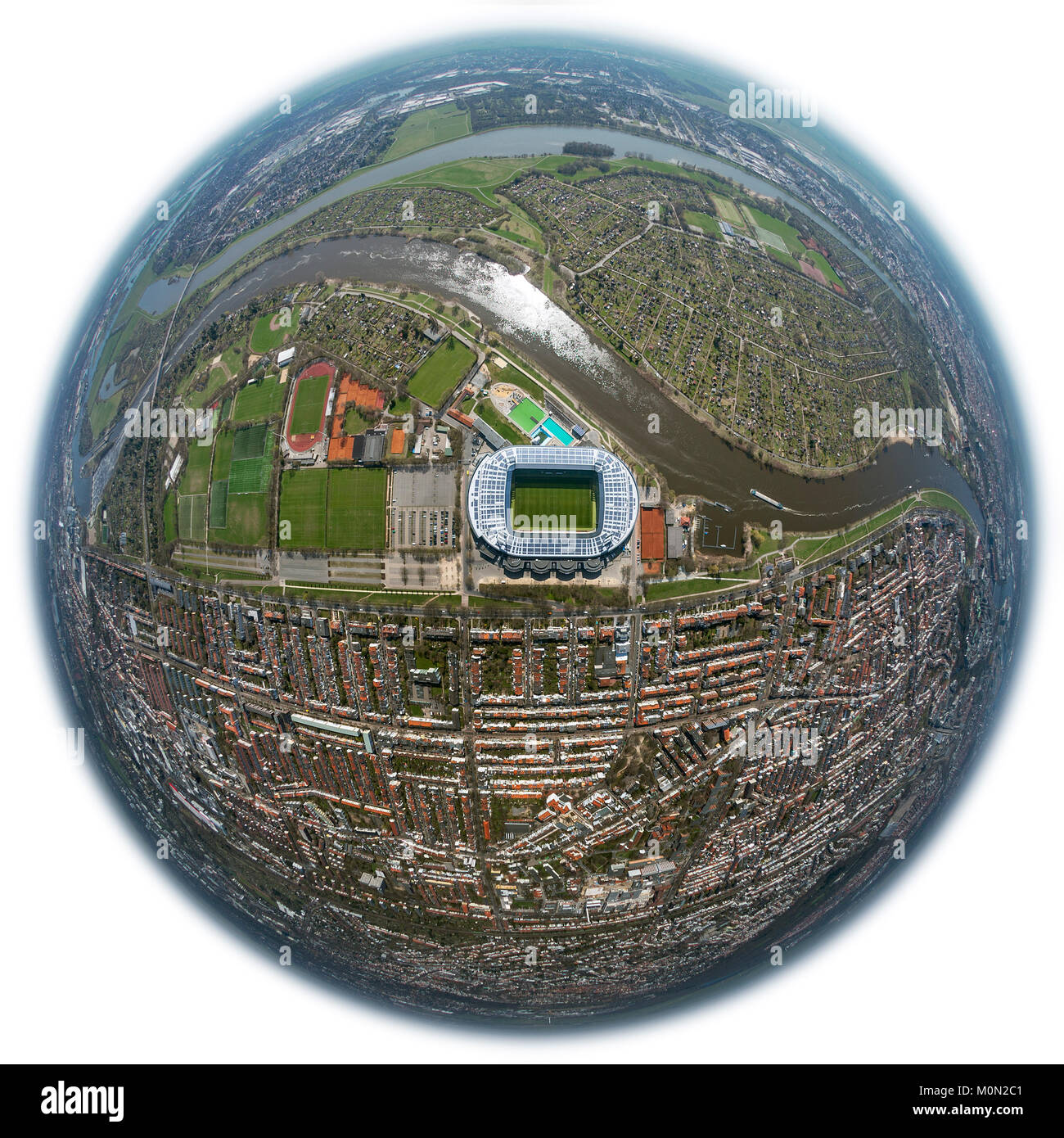Weser Stadion der SV Werder Bremen GmbH & Co.KGaA, Bundesliga, Club, Fish Eye Objektiv, Solardach, Stadion Fußballstadion auf der Weser, Antenne ph Stockfoto