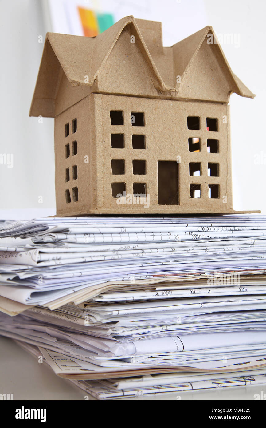 Bild des neuen Modells Haus auf den Architekturentwurf plan Stockfoto