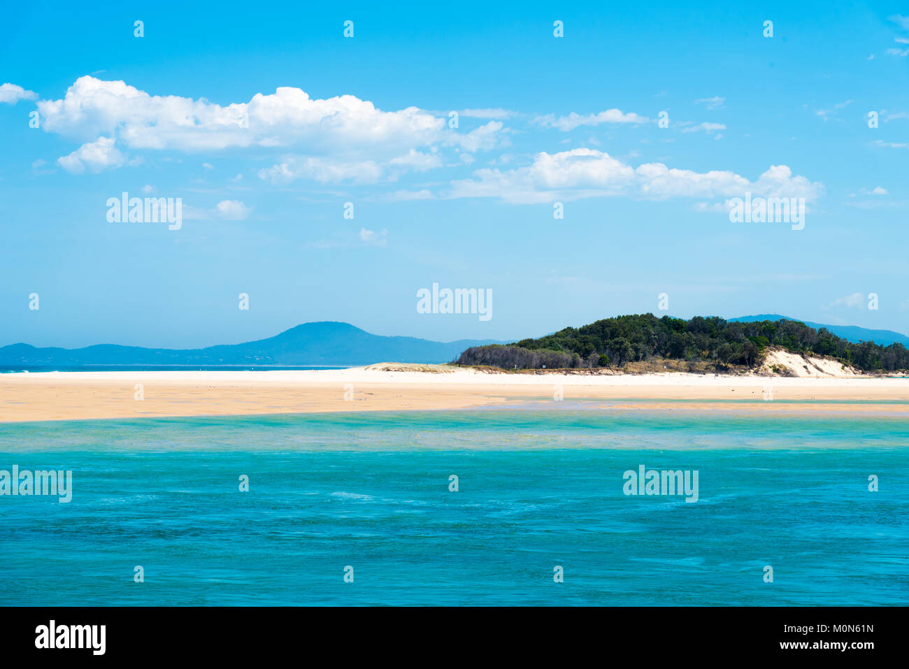 Nambucca Heads, NSW, Australien - 19 Dezember, 2017: Australische Küste sand Strand in Nambucca Heads, einem beliebten Ferien- und Ruhestand Ziel in N Stockfoto