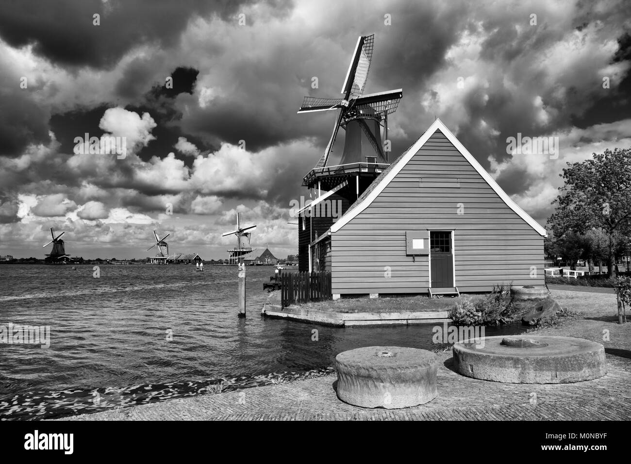 Windmühlen, Zaanse Schans historisches Dorf, Zaandam, Niederlande Stockfoto