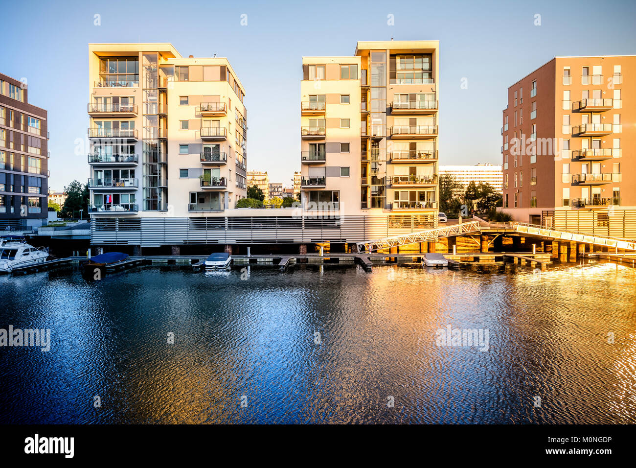 Deutschland, Frankfurt, moderne Apartment Gebäude am Westhafen Stockfoto