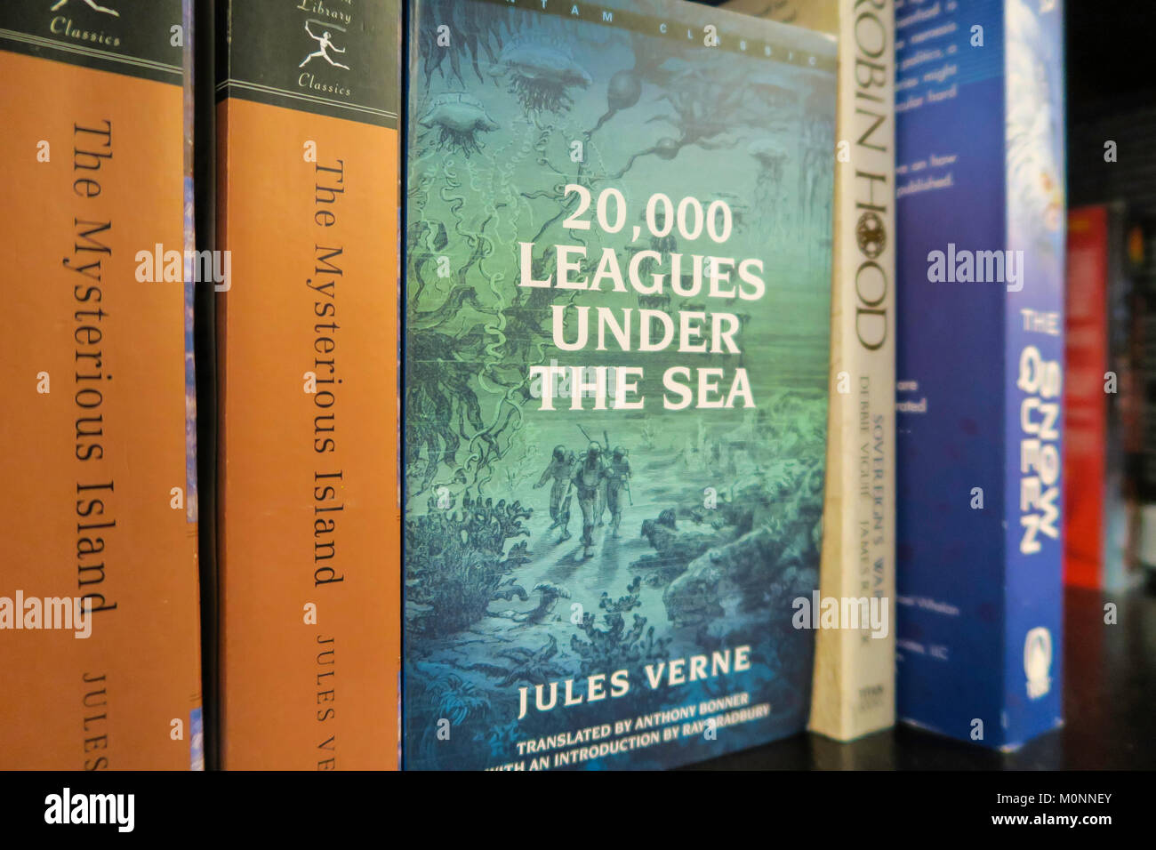 Bücher in Barnes & Noble Buchhandlung auf der Fifth Avenue, New York, USA Stockfoto