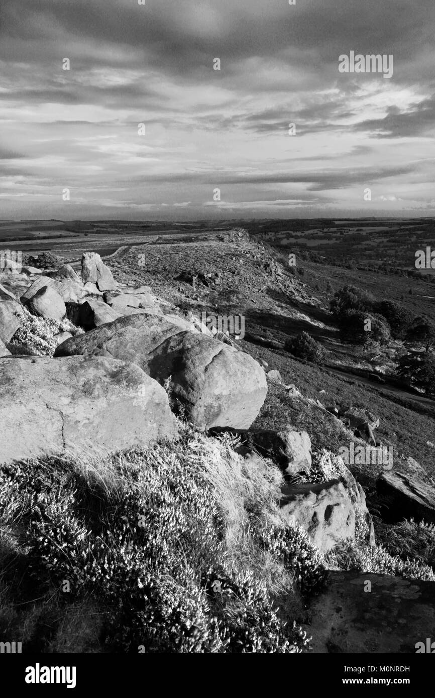 Sonnenuntergang auf curbar Kante, Nationalpark Peak District, Derbyshire, England, Großbritannien Stockfoto