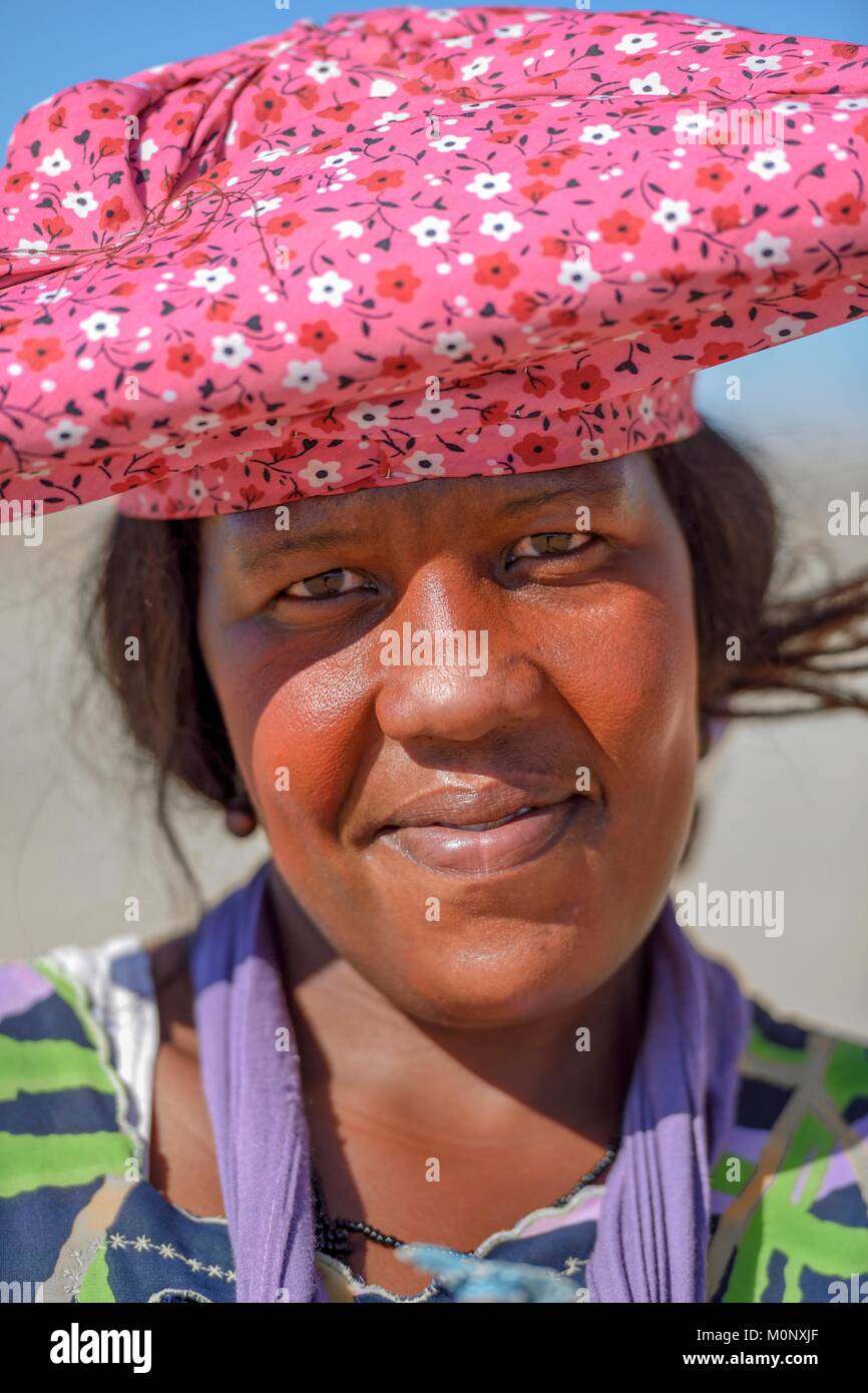 Porträt einer Frau, die in der Nähe von Kovalam Herero, Kunene Region, Namibia Stockfoto