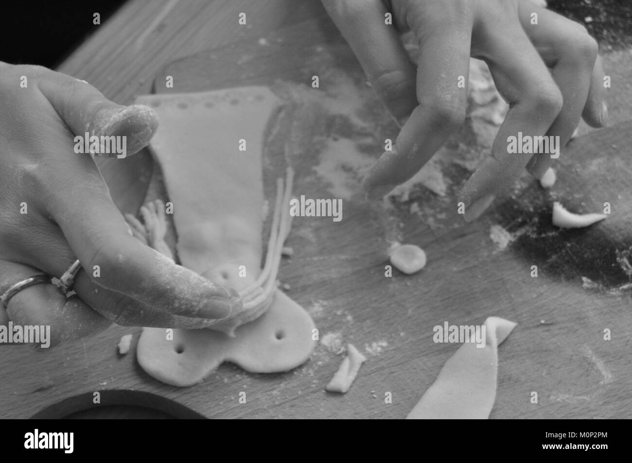 Produkte aus Kunststoff. Küche arbeiten. Handwerk und Produktion. Kochen und Backen. Stockfoto