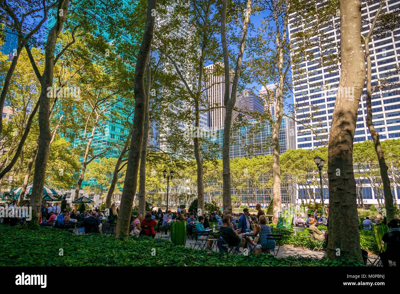 United States, New York, New York City, Midtown Manhattan, Bryant Park, Spätsommer Stockfoto