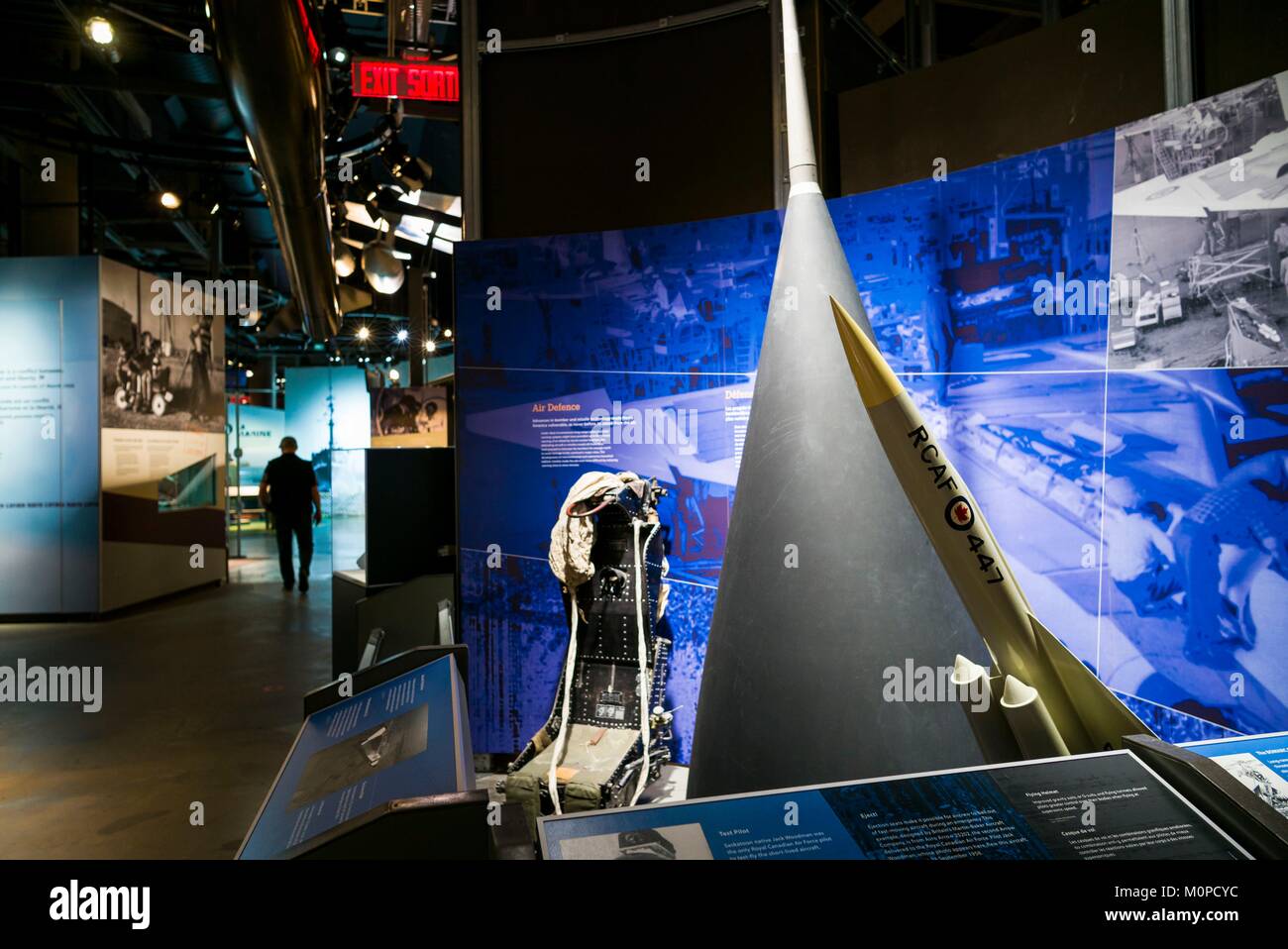 Kanada, Ontario, Ottawa, die Hauptstadt von Kanada, Canadian War Museum, Ausstellung der heutigen kanadischen Luftfahrt Stockfoto