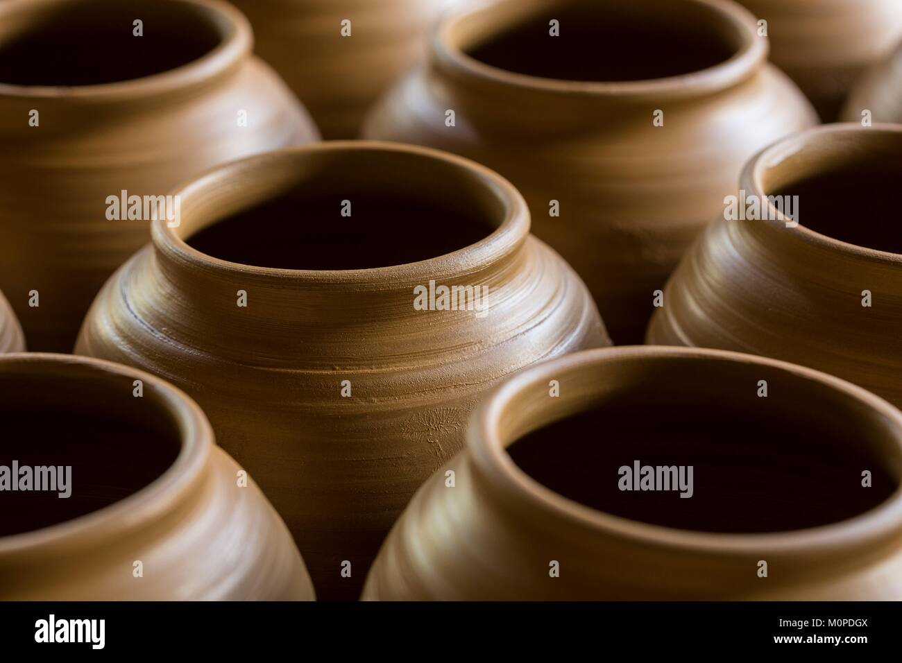 Philippines pottery Fotos und Bildmaterial in hoher Auflösung Alamy