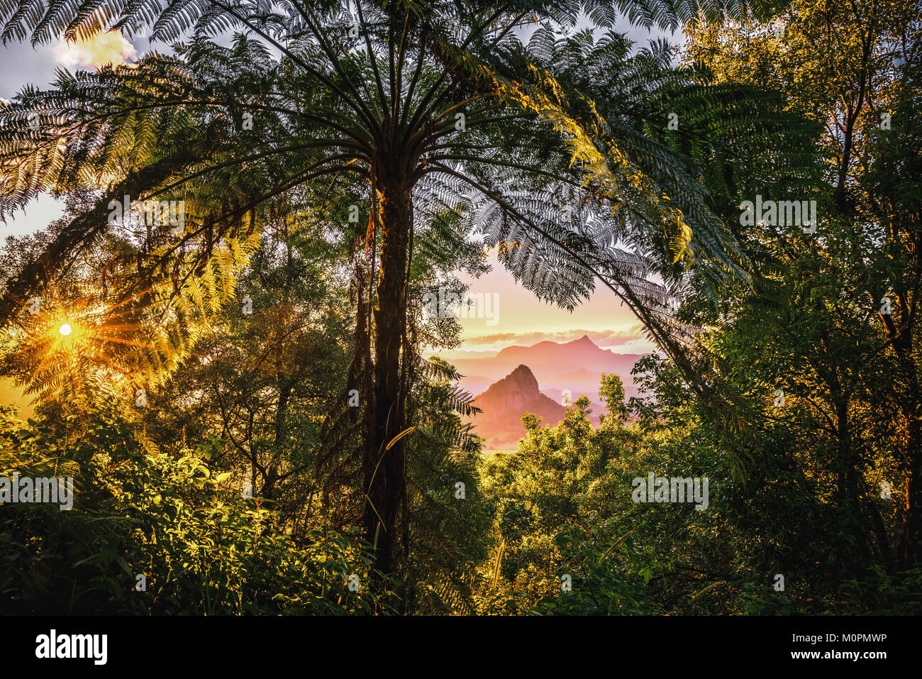 Für mich ist es immer wieder faszinierend, zu Orten, die weniger gereist sind, haben eine Art Geheimnis über sie zu besuchen. Mit diesem Licht der Entdeckung in Th Stockfoto