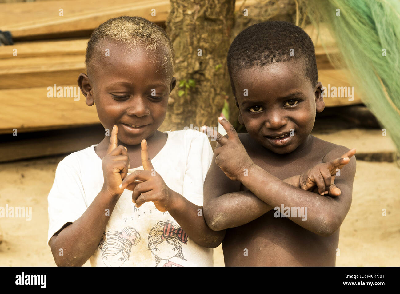 Accra, Ghana - 30. Dezember 2016: Happy afrikanische Kinder in Accra, Ghana. Stockfoto