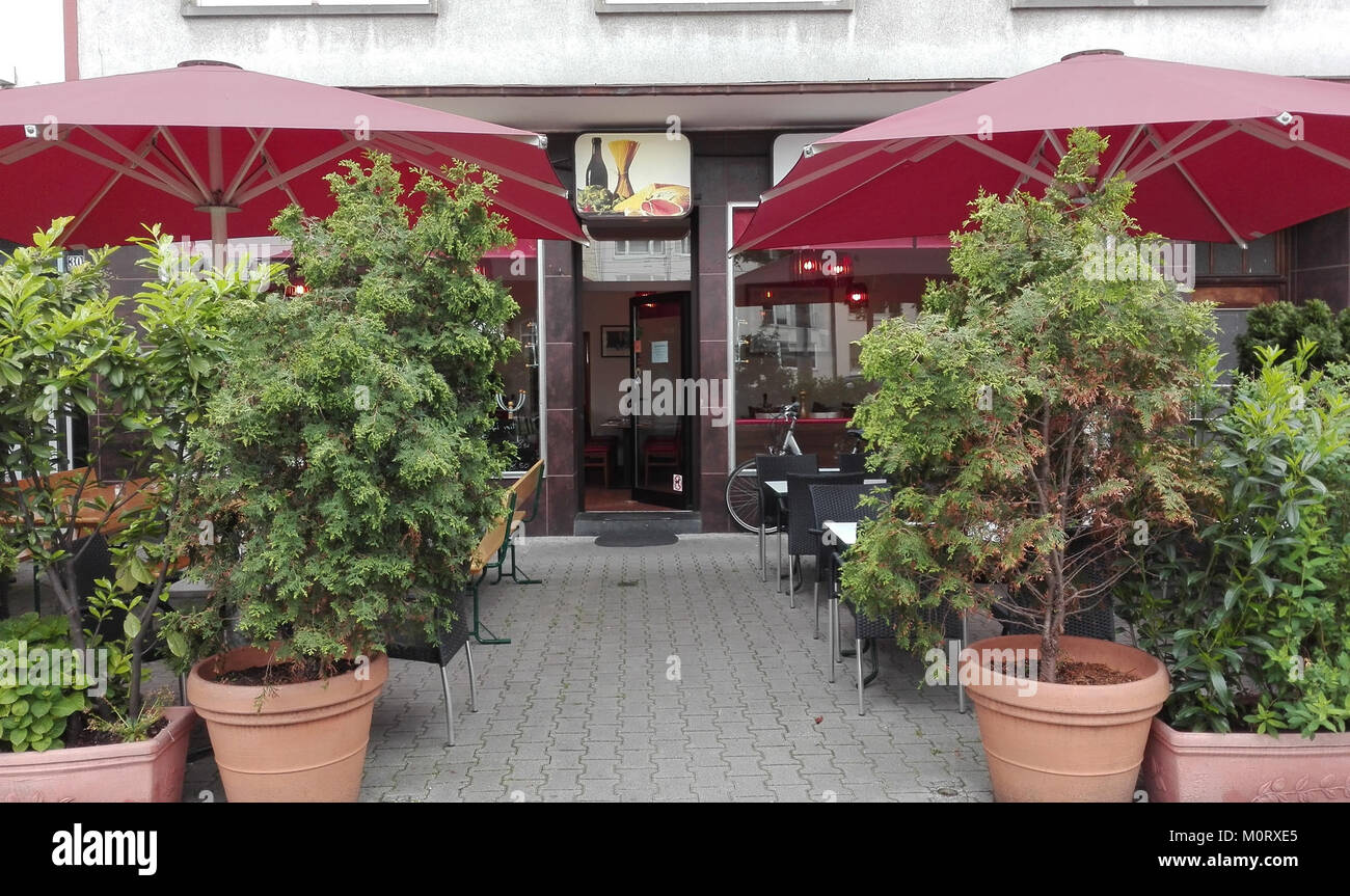 Casa della Pasta in Mannheim ist ein bekanntes Restaurant, das auf italienische Küche spezialisiert ist. Das Hotel ist bekannt für seine hochwertigen Gerichte, traditionellen Rezepte und seine Leidenschaft für authentische italienische Küche. Stockfoto