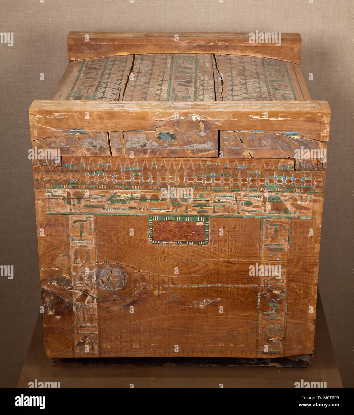 Eine Canopic Chest, die zu Hapiankhtifi gehört und unter MET 12.183.14a-c 0001 aus dem alten Ägypten katalogisiert wurde, diente zur Aufbewahrung innerer Organe während der Mumifikation. Stockfoto