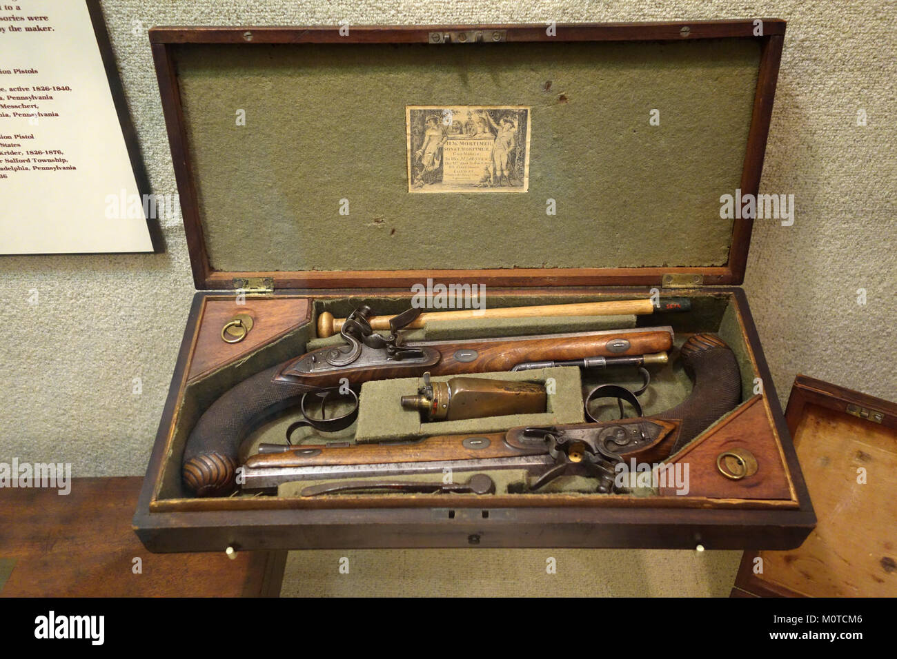 Cased Flintlock Pistolen, Harvey Westlake Mortimer, aktive 1783-1802, London, England, Büchsenmacher, George III - Huntington Museum für Kunst - DSC05482 Stockfoto