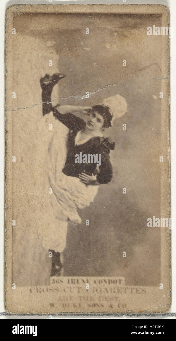Ein Bild von Card Number 368 mit Irene Condot aus der Serie Actors and Schauspielerinnen, herausgegeben von Duke Sons & Co., um Cross Cut Zigaretten im frühen 20. Jahrhundert zu fördern. Stockfoto