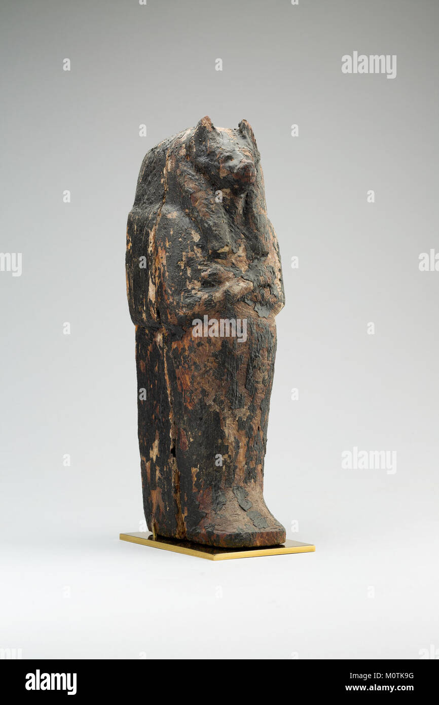 Der Kanopische Sarg in Form von Duamutef ist ein altägyptisches Grabobjekt. Es wurde verwendet, um die inneren Organe des Verstorbenen während der Mumifizierung zu halten, und es repräsentiert Duamutef, einen der vier Söhne des Horus. Dieser Sarg ist Teil der Sammlung des Metropolitan Museum of Art Stockfoto