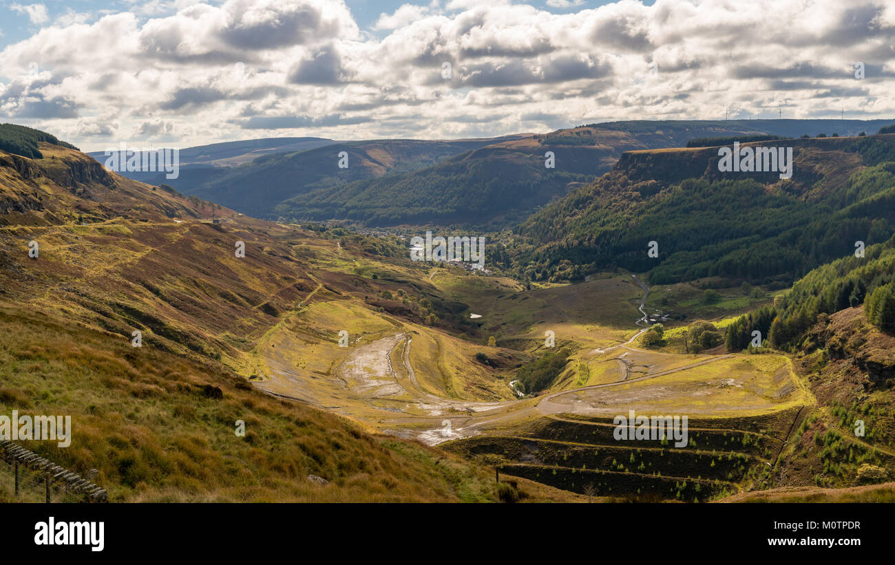 Blick von der A4061 Straße über Blaenrhondda in Rhondda Cynon Taf, Mid Glamorgan, Wales, Großbritannien Stockfoto