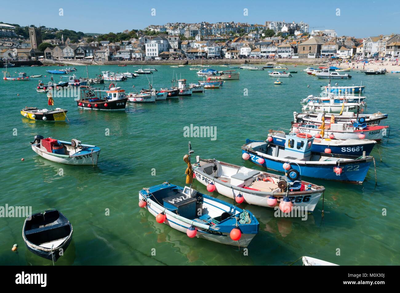 Vereinigtes Königreich, Cornwall, Saint Ives, Fischerboote im Hafen Stockfoto