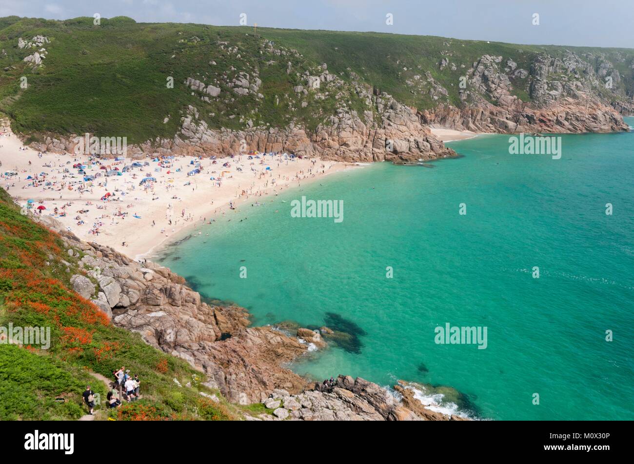 Vereinigtes Königreich, Cornwall, Porthcurno Bay und Strand Stockfoto