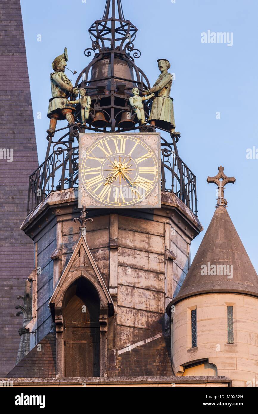 Frankreich, Cote d'Or, kulturellen Landschaft des Burgund Klimas als Weltkulturerbe von der UNESCO, Dijon, Notre Dame Kirche aufgeführt, Jacquemart Uhr Stockfoto