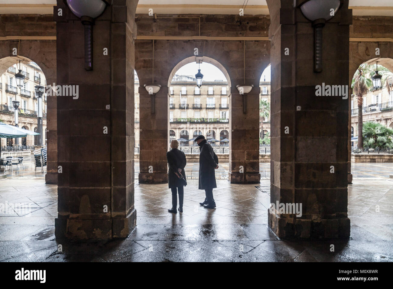 Neue Platz, der Plaza Nueva oder Plaza Barria, monumentale Square, neoklassischen Stil. Bilbao. Stockfoto