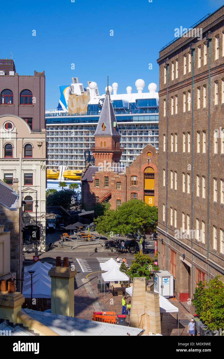 Ehemalige australische Steamship Navigation Unternehmen und Royal Caribbean Ovation der Meere Cruise Ship, The Rocks, Sydney, Australien. Stockfoto