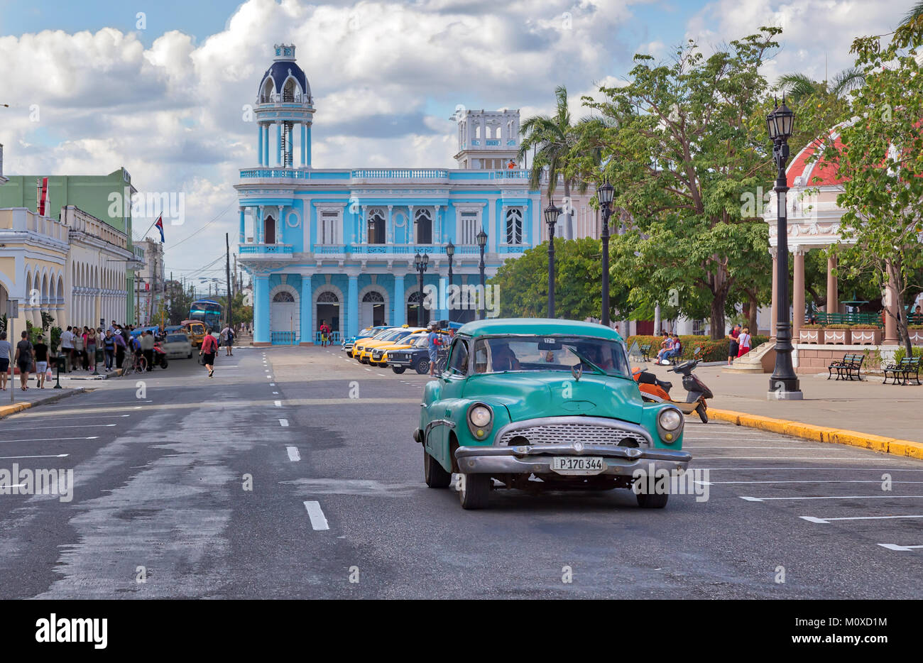 Buick an Josi Marti park Cienfuegos Kuba Stockfoto