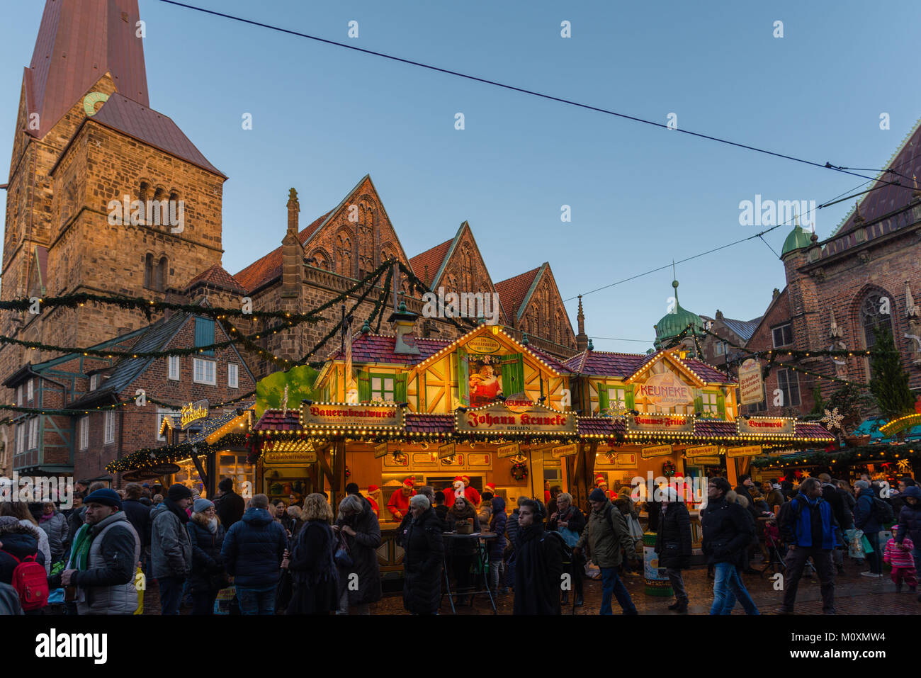 Weihnachtsmarkt, Marktplatz im Zentrum der Stadt, in der Kirche der Muttergottes, Bremen, Deutschland, Europa Stockfoto