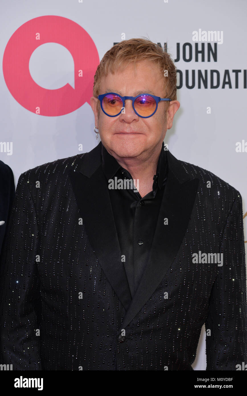 Sir Elton John nimmt an Elton John AIDS Foundation 14. jährlichen Eine nachhaltige Vision Nutzen an Cipriani Wall Street am 2. November 2015 in New York. Stockfoto