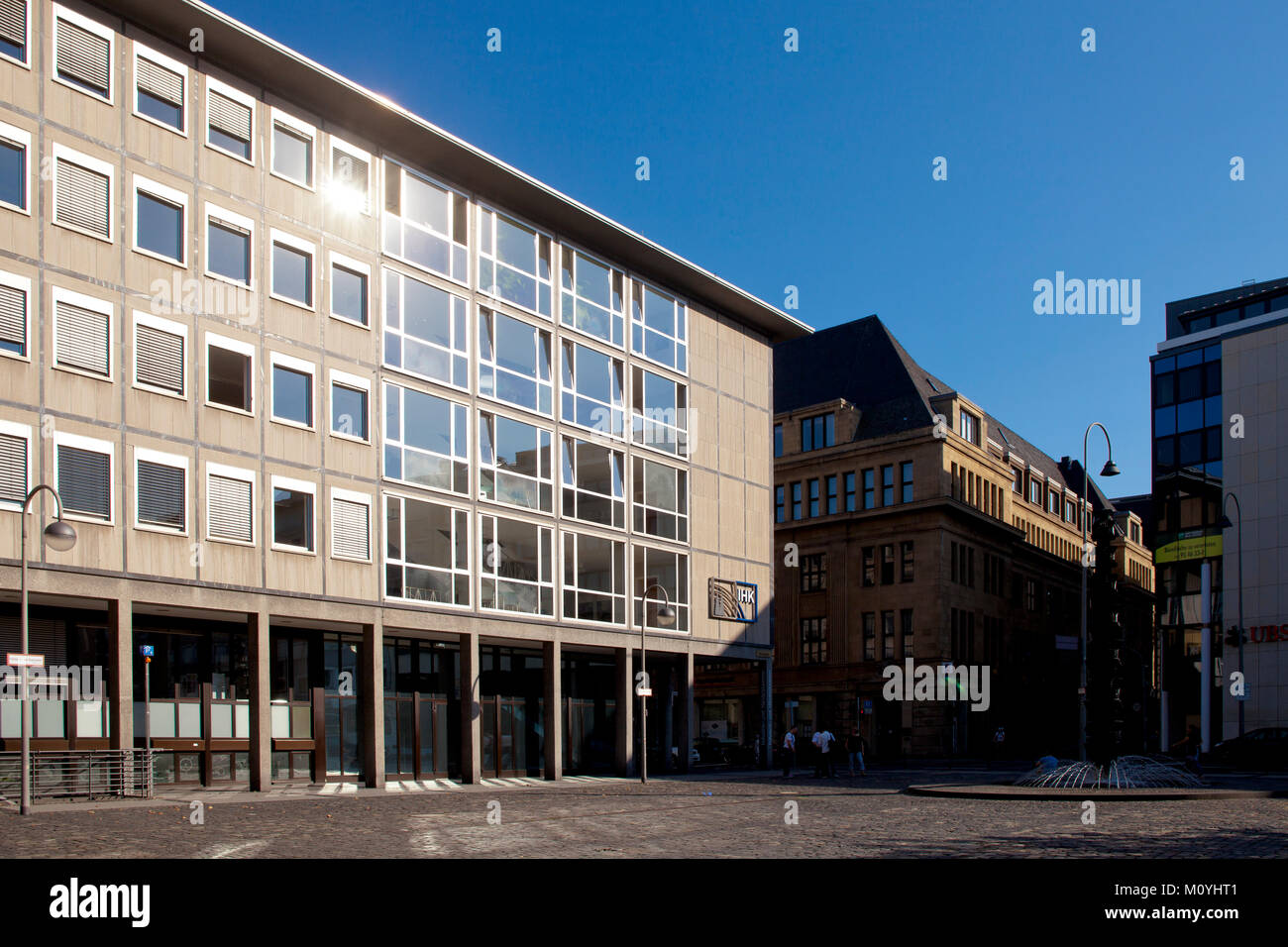 Deutschland, Köln, das Gebäude der Kölner Industrie- und Handelskammer an den Boersen Square, das Gebäude auch die Kölner Börse bietet Platz für Stockfoto