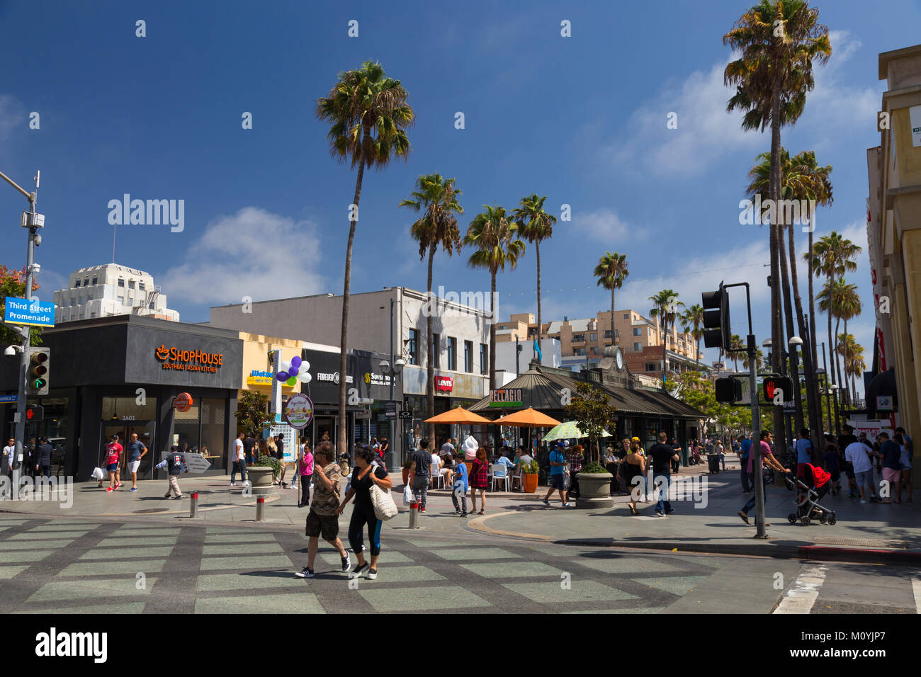 An der Kreuzung von Santa Monica Boulevard und 3rd Street Promenade, Santa Monica, California, United States Stockfoto