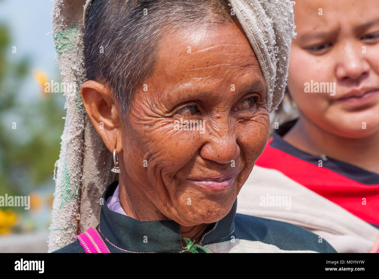 Lahu Bergvolk Frau, Provinz Tak, Thailand Stockfoto